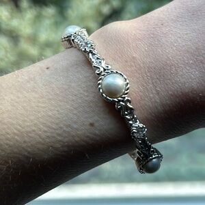 Judith Ripka Elegant Silver Pearl Bracelet